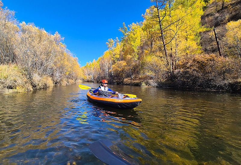 Kayaking-&-cycling-orkhon-river2